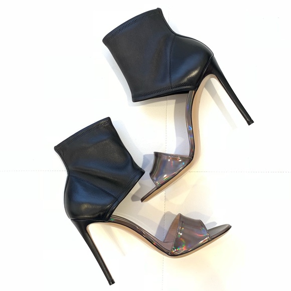 gianvito rossi ankle strap sandal